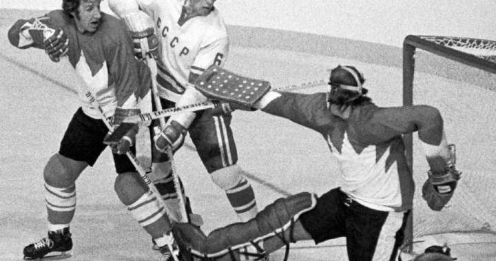 Hockey world mourns loss of Habs great Ken Dryden