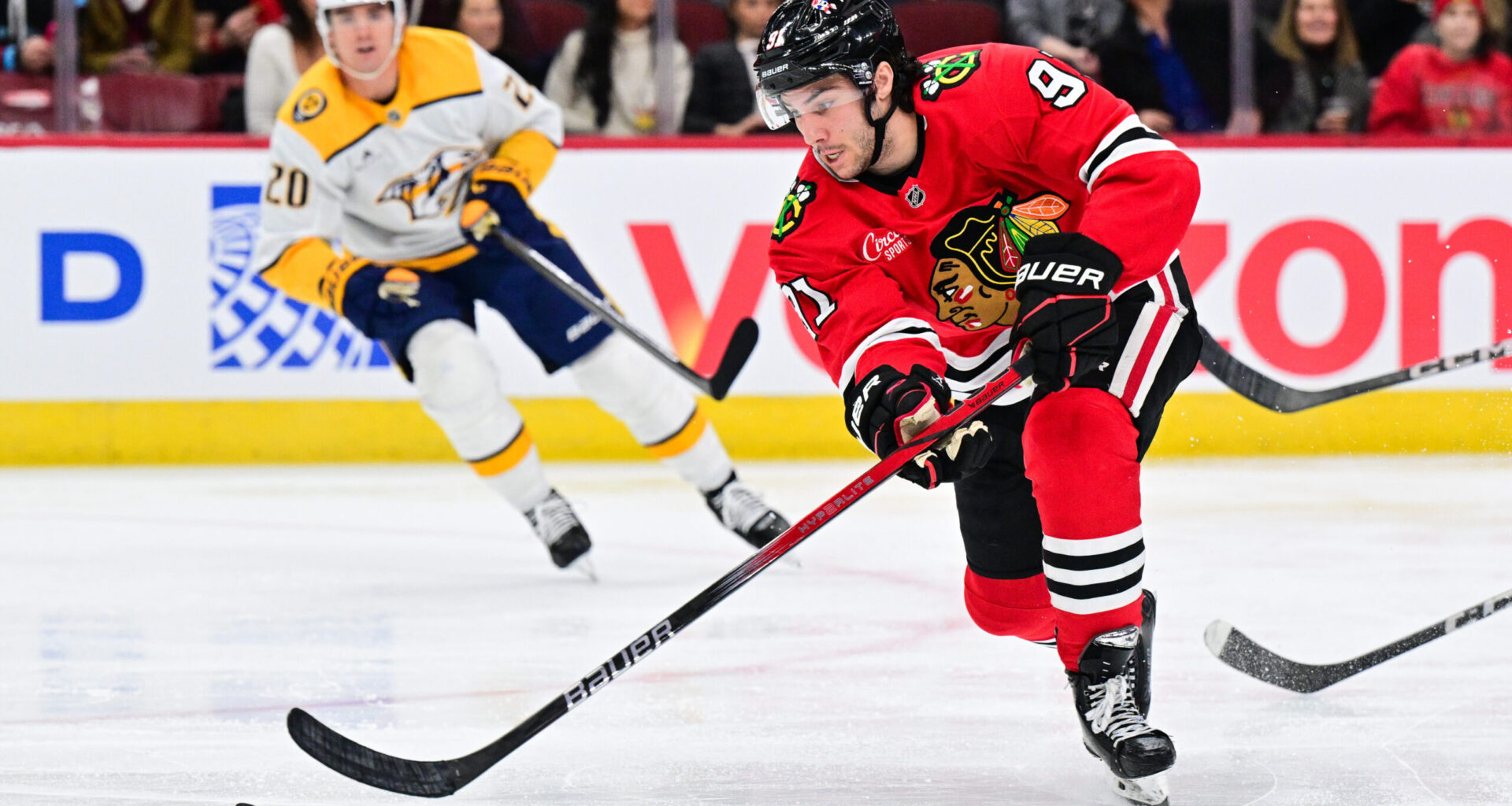Chicago Blackhawks Neutral Zone Tactics: Building Speed With the Puck