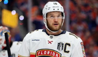 Aleksander Barkov injury: Panthers captain suffers torn ACL, could miss entire 2025-26 season