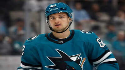 Carolina Hurricanes Add Veteran Forward Kevin Labanc to Training Camp Roster on PTO