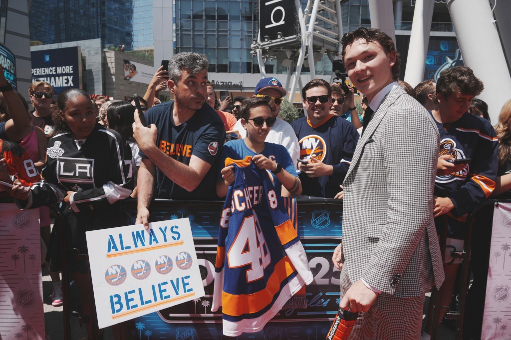 Matthew Schaefer walks the red carpet during the NHL hockey draft Friday, June 27, 2025, in Los Angeles.