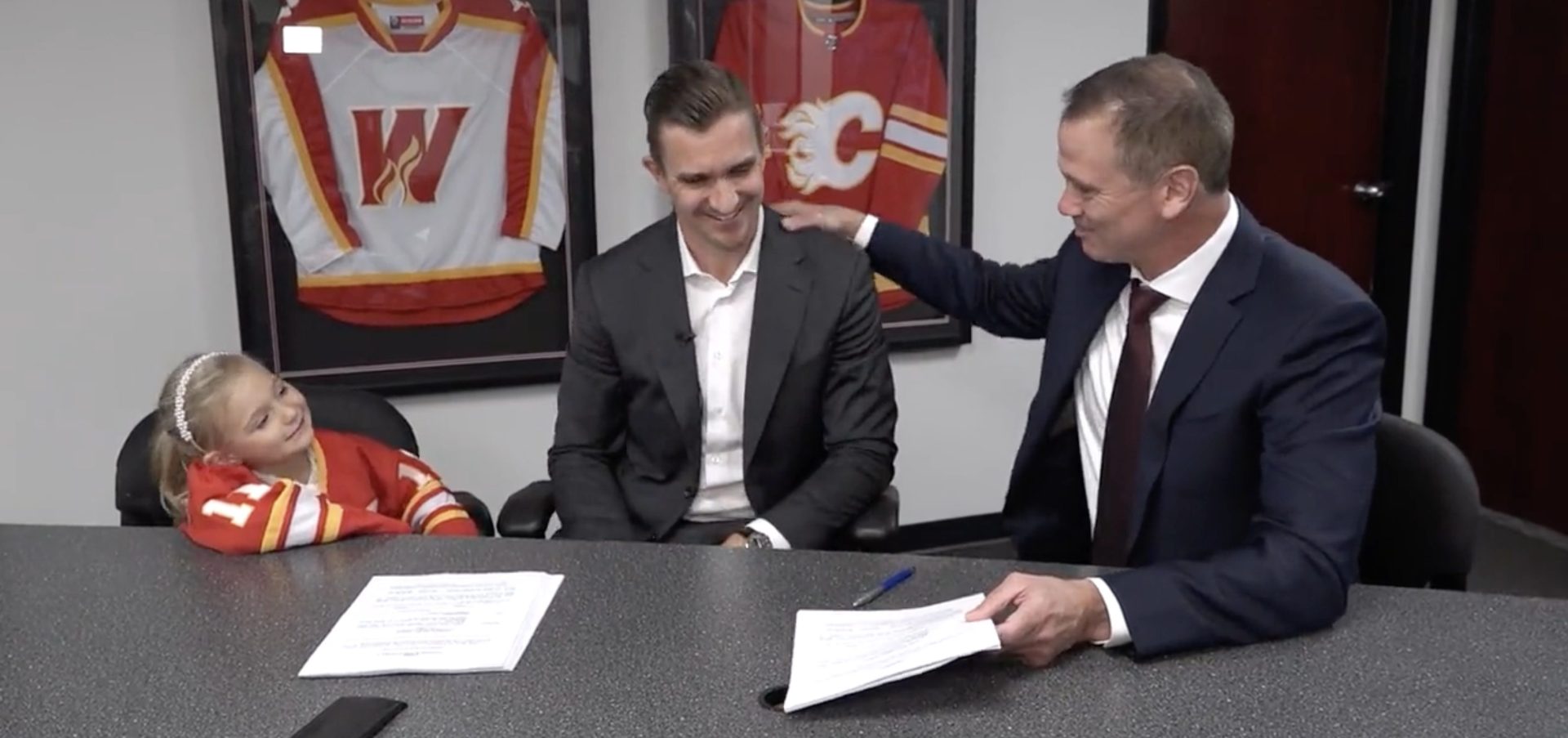 BREAKING: Calgary Flames sign captain Mikael Backlund to two-year extension