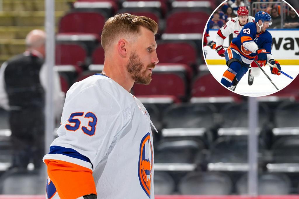 Casey Cizikas' Identity Line past helping new Islanders