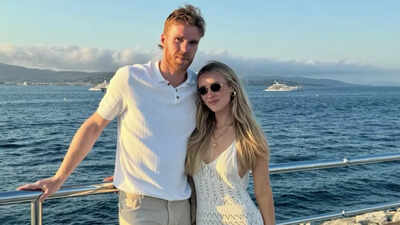 NHL star Connor McDavid and wife Lauren Kyle share a peaceful walk in Edmonton