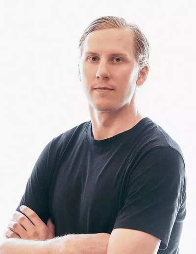 Is Niko Mikkola the Florida Panthers’ secret weapon behind Aleksander Barkov and Sergei Bobrovsky?