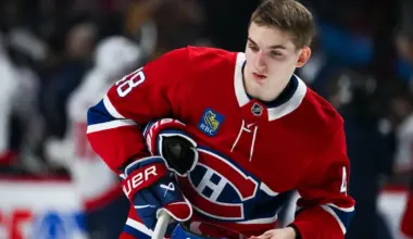Offre dévoilée à Montréal: Lane Hutson voit rouge
