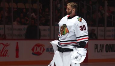 Blackhawks sign G Spencer Knight to 3-year, $17.5M extension