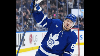 Nick Robertson shines in Toronto Maple Leafs preseason scrimmage ahead of Ottawa Senators matchup