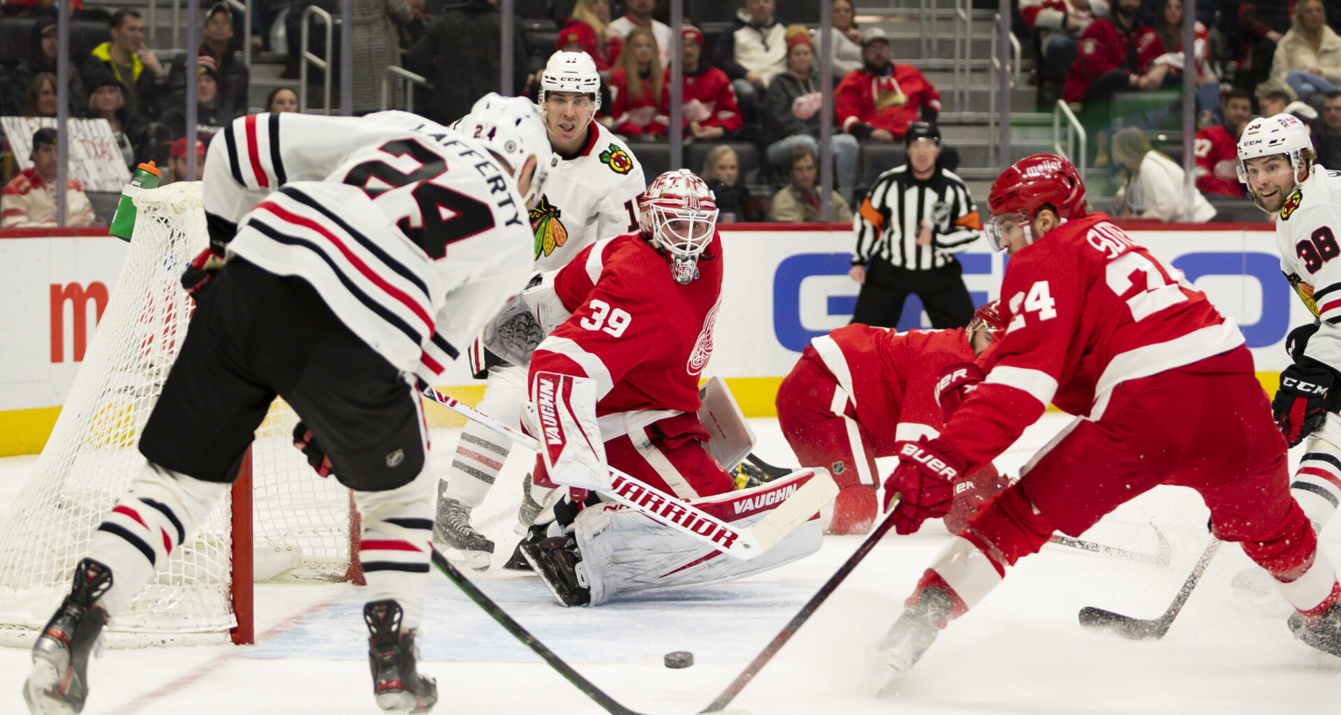 How to Watch Blackhawks at Detroit Red Wings: Live Stream, TV Channel, Start Time, Preview