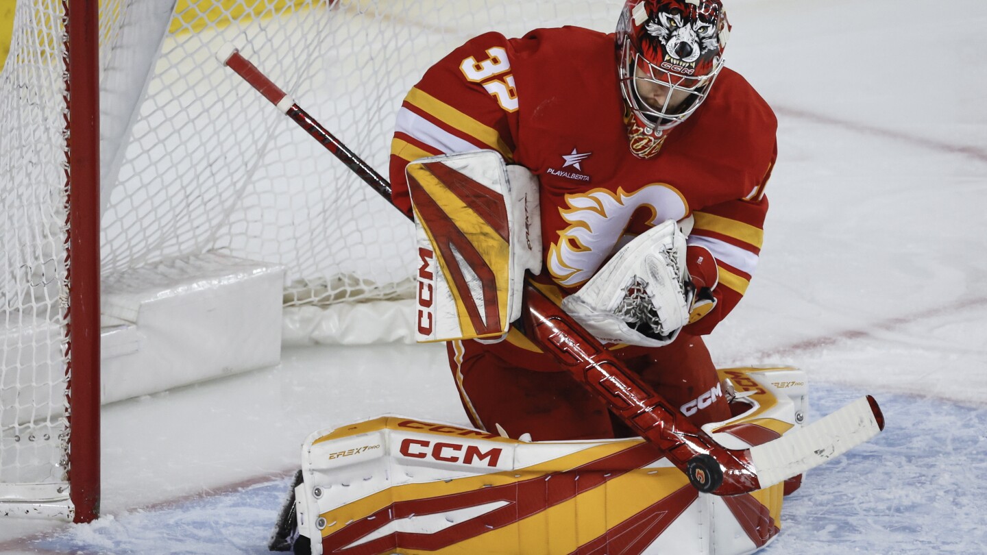 Flames sign goalie Dustin Wolf to 7-year, $52.5 million extension