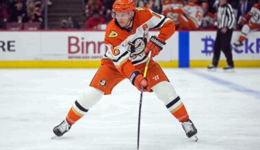 Zegras scores, Gibson gets win in 500th NHL start as Ducks snap Stars' 5-game win streak 2-1