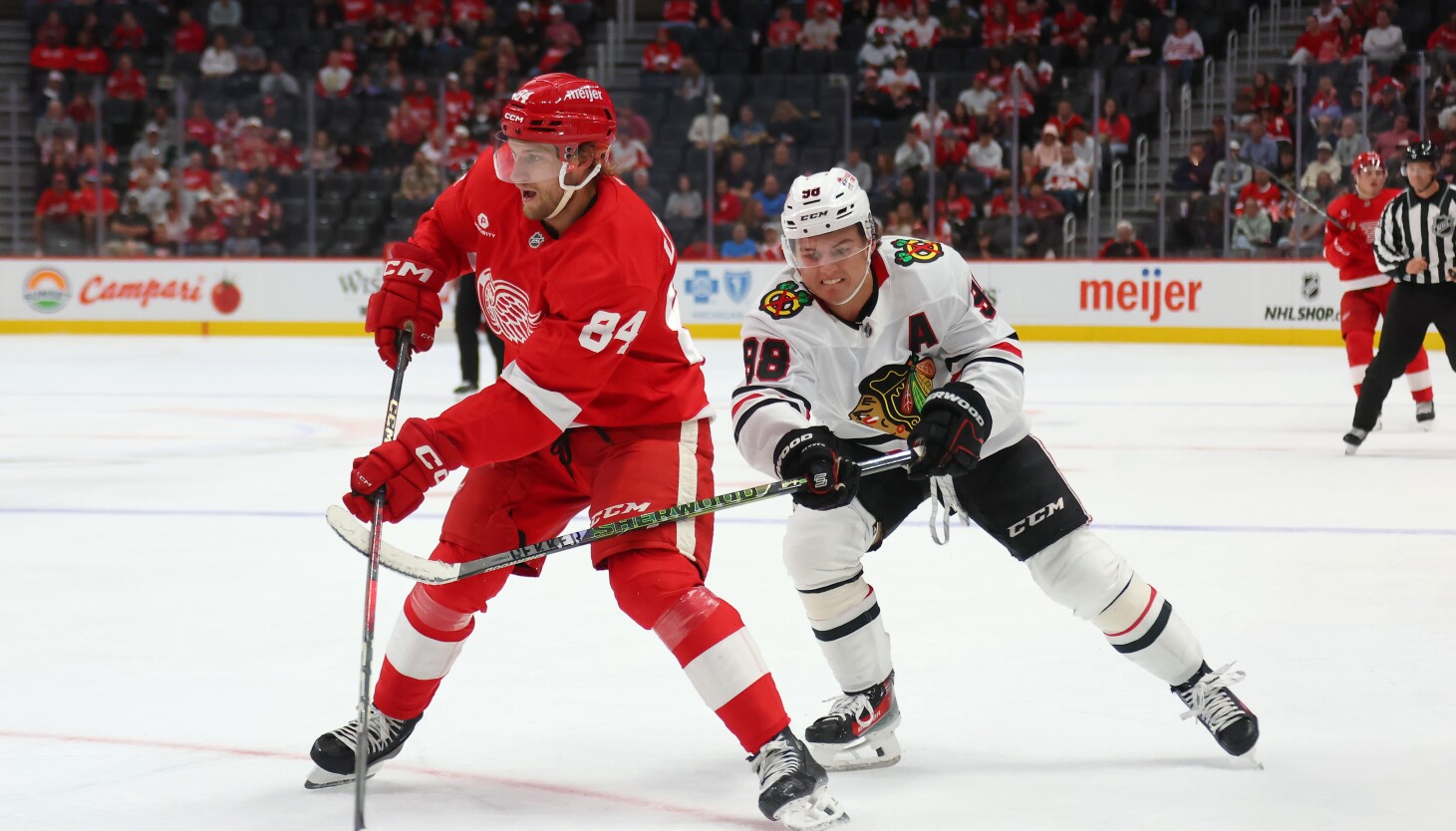 Blackhawks begin potentially meaningful preseason with messy loss to Red Wings