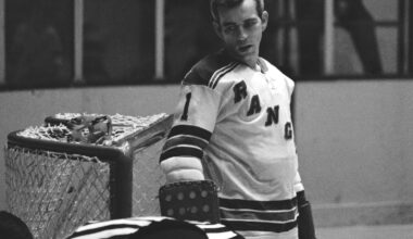 Rangers, Red Wings Hall of Fame goaltender Ed Giacomin dies at 86