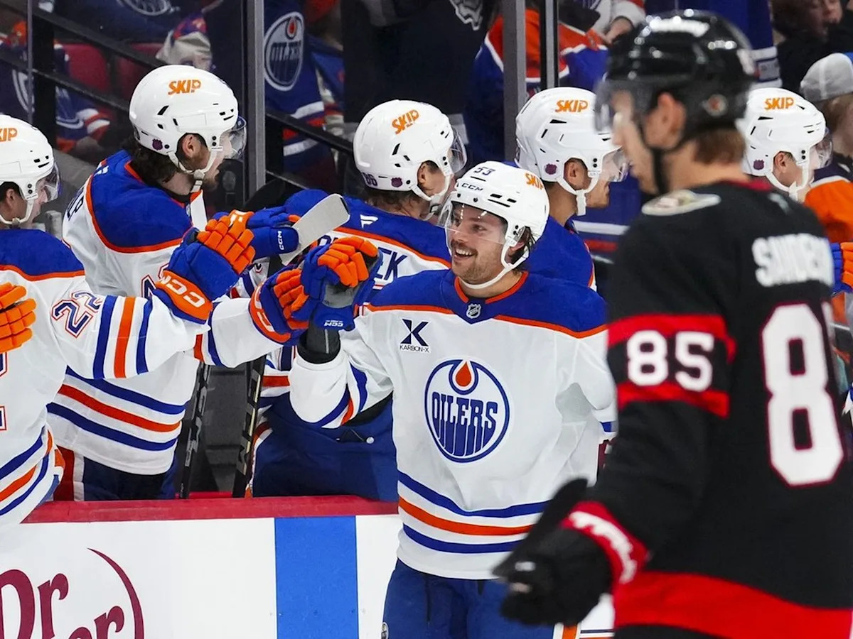 Rookie Ike Howard wastes no time getting first goal on Oilers top line