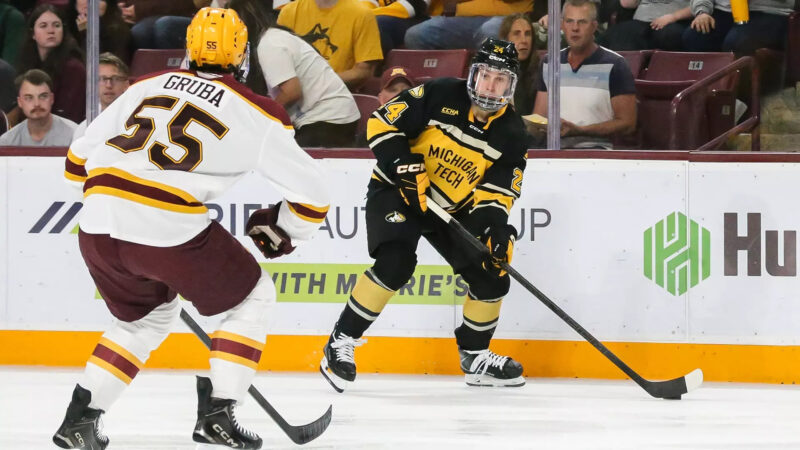 Huskies hockey earns split on the road at No. 8 Minnesota | News, Sports, Jobs