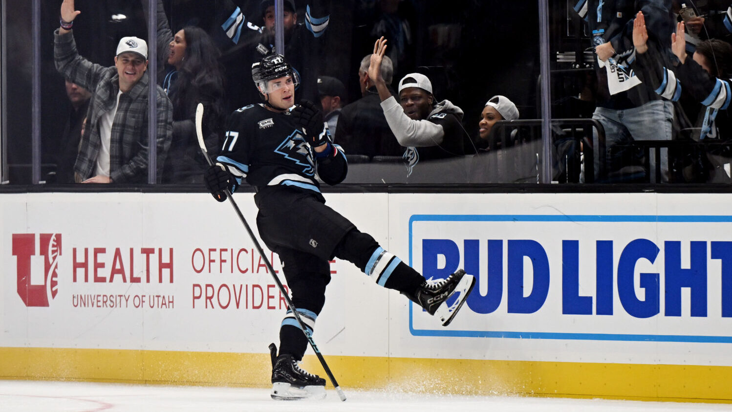 Utah Mammoth Calgary Flames JJ Peterka...