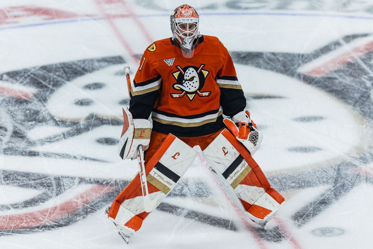 Carolina Hurricanes G Lukas Dostal (1) glides up the ice during an NHL game against the Carolina Hurricanes on October 16, 2025 in Anaheim, CA.