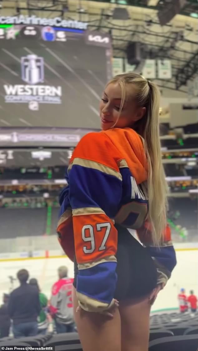 A fan of the Edmonton Oilers, the fitness model says her looks have distracted other men