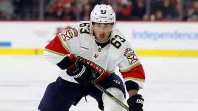 Brad Marchand’s $5,000 misconduct fine sparks outrage as fans demand NHL rule changes after chaotic Sabres clash