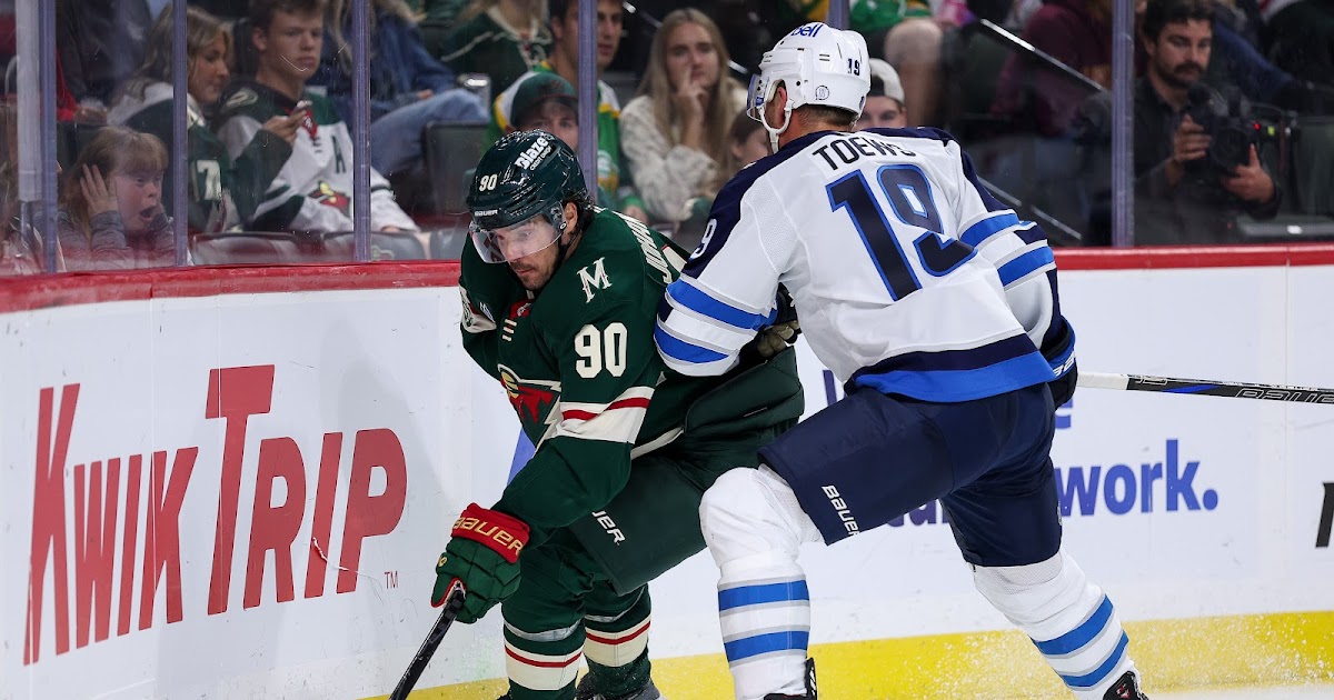 Winnipeg Jets' Jonathan Toews Injured Vs. Minnesota Wild