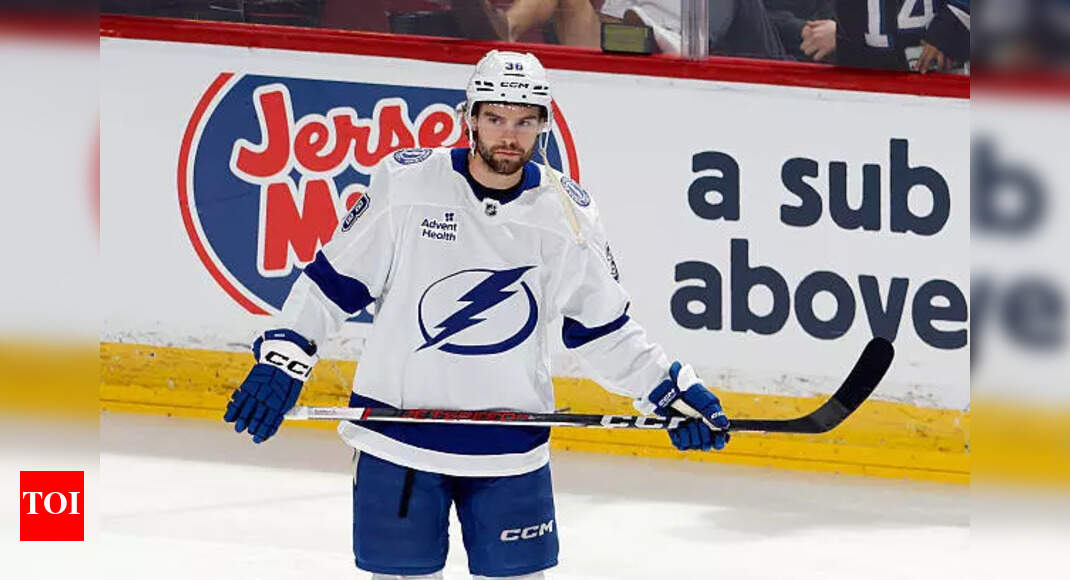 AJ Greer sucker punches Brandon Hagel, sparking chaos between the Florida Panthers and Tampa Bay Lightning | NHL News