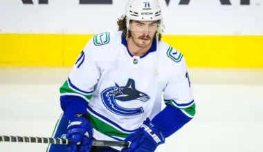 Reunion? Former Vancouver Canucks Fan Favourite Placed on Waivers Just 24 Hours After Being Traded