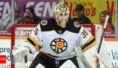 Carolina Hurricanes add goalie depth by claiming Brandon Bussi from Florida Panthers | NHL News