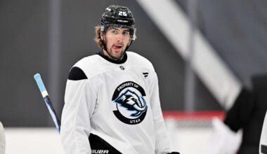 Who made the Utah Mammoth opening night NHL roster?