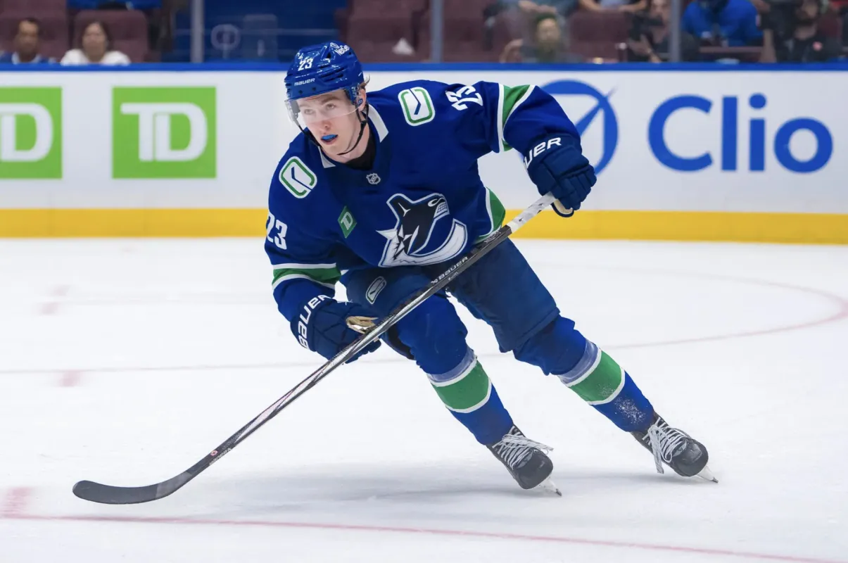 New Development Has the Vancouver Canucks Using Jonathan Lekkerimaki as Trade Bait Early in the Seas