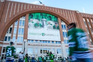 Fans head into the American Airlines Center before Game 1 of the NHL Western Conference...