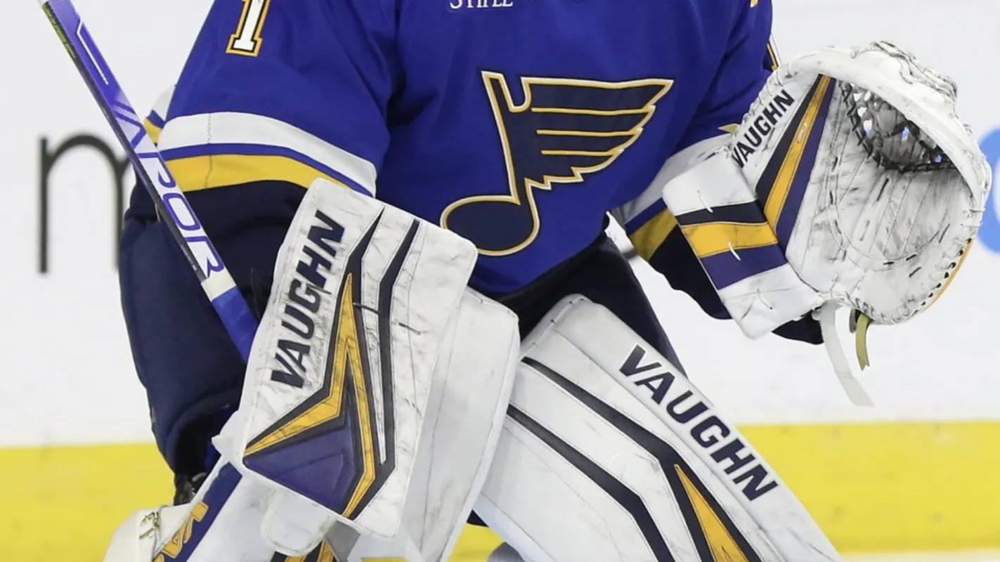 St. Louis Blues Goaltender Hits the Waiver Wire Hours After Start of the Season
