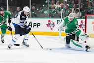 Winnipeg Jets center Mark Scheifele (55) scores against Dallas Stars goaltender Jake...