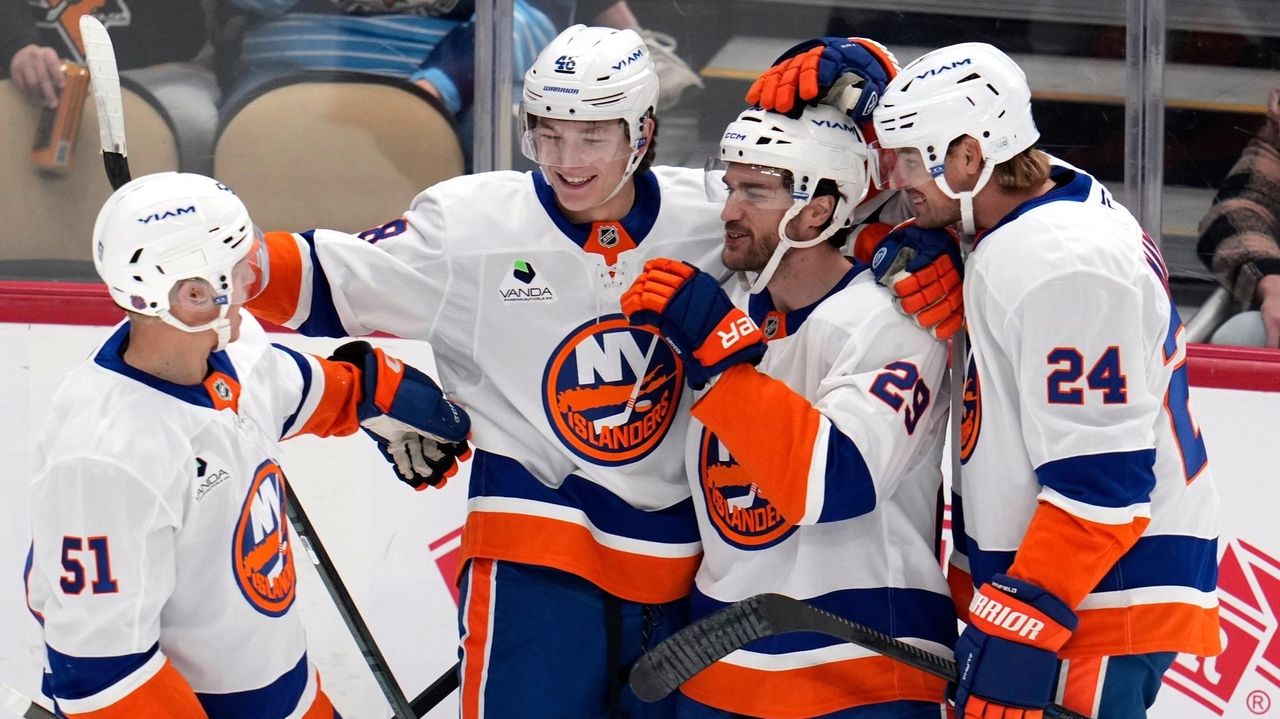 Isles need to win to have home-ice advantage at UBS