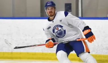 Vancouver Canucks Top UFA Target Speaks About Decision to Sign With Team's Biggest Rival