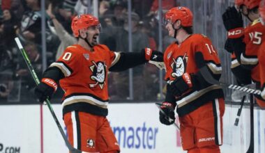 Kreider’s late power-play goal secures Ducks’ 10th straight home-opening win