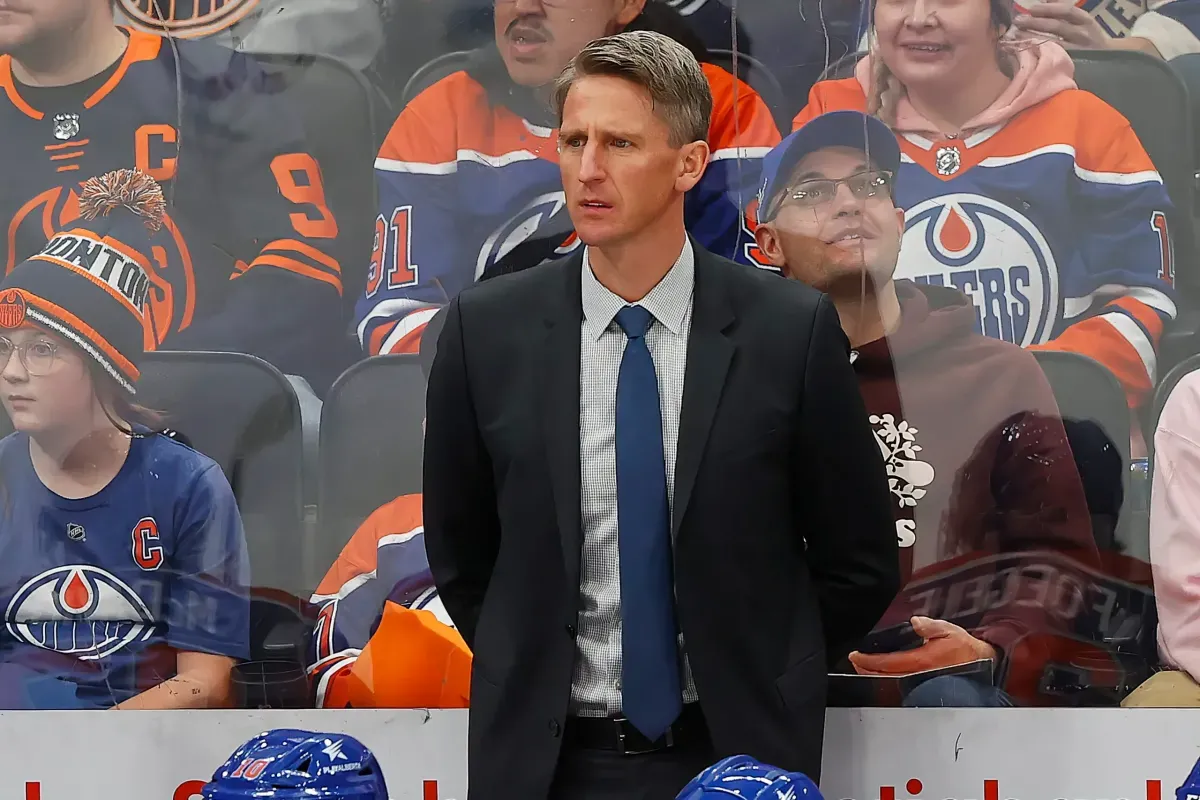 Oilers fans not happy with coach's decision to scratch young forward over struggling veteran
