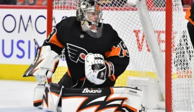 Carter Hart reportedly closing in on $1.8M AAV deal with Western Conference cup contender