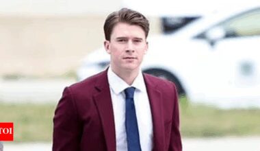 Carter Hart signs with Vegas Golden Knights weeks after being cleared in 2018 Canada sexual assault case | NHL News