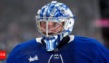 “I don’t like having 225-pound guys laying on me”: Anthony Stolarz voices frustration as Leafs' 4-3 overtime loss to Kraken | NHL News