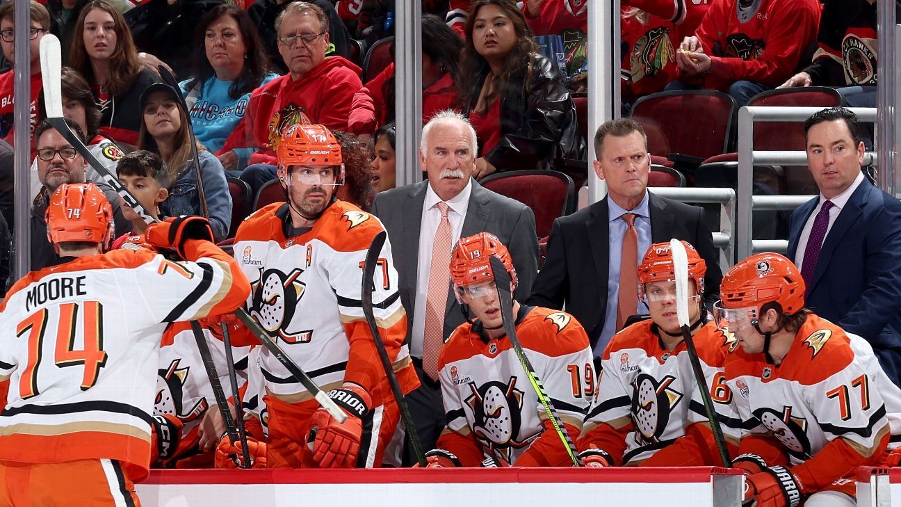 Quenneville returns to face Blackhawks for 1st time since ban