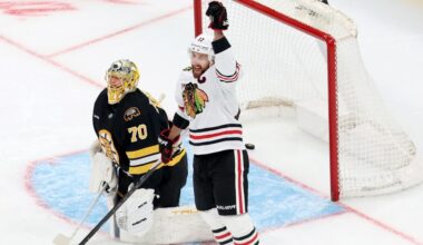 Blackhawks captain Nick Foligno rejoins the team after daughter's surgery