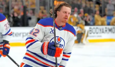 Oilers confirm injury to forward Kasperi Kapanen after embarrassing play