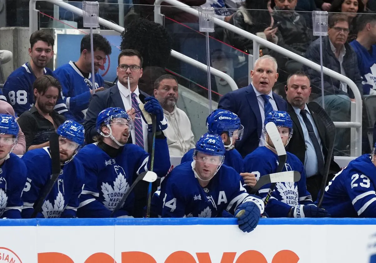 Maple Leafs Hold Private Team Meeting After Anthony Stolarz's Criticism
