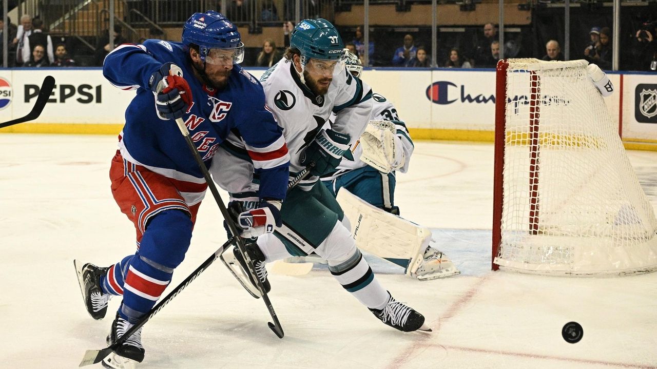 Rangers fall to Sharks in overtime on Will Smith's goal