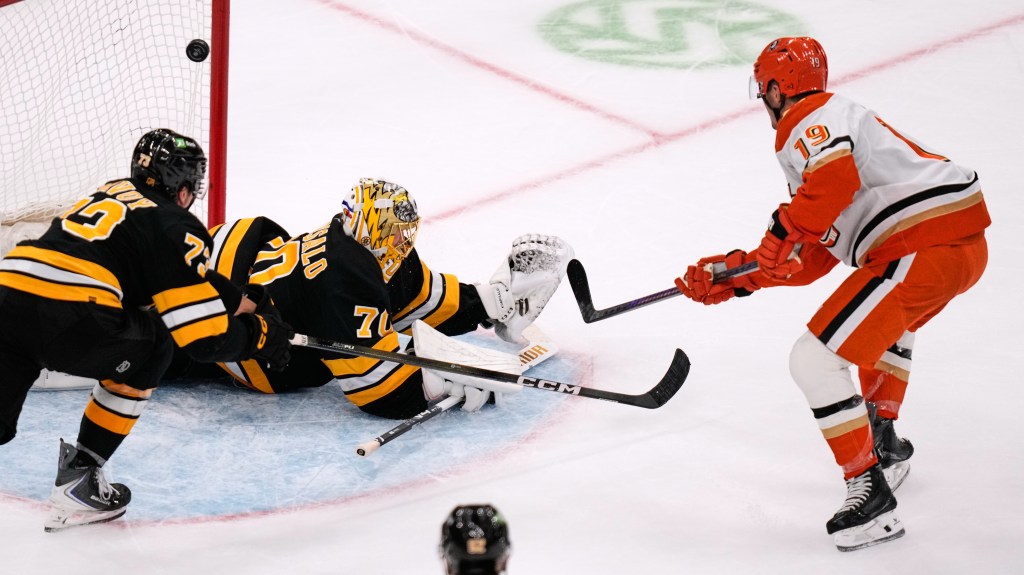 Troy Terry, Mikael Granlund propel Ducks past slumping Bruins – Orange County Register