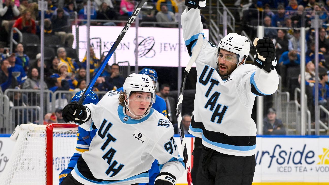 Mammoth's Logan Cooley has natural hat trick in 1st-period spree