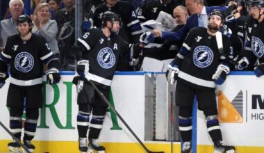 NHL roundup: Milestone night for Lightning trio in win