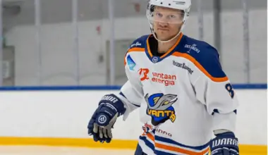 Former Red Wings player bails on league as things turn sour