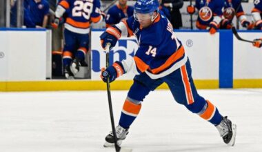 Islanders, Hurricanes enter showdown plagued by blown leads