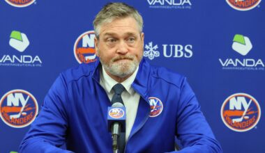 New York Islanders Fans Back Coach's Decision to Bench Star